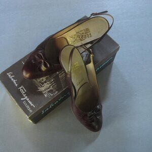 Salvatore Ferragamo Shoes Florence Italy 9B Gently Worn with Box